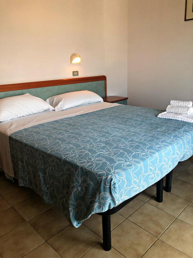 Hotel Del Falco Cervia Exterior foto